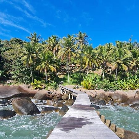 Elephant Guesthouse Beira Mar - Suites Com Cafe Da Manha Ilhabela Exterior photo