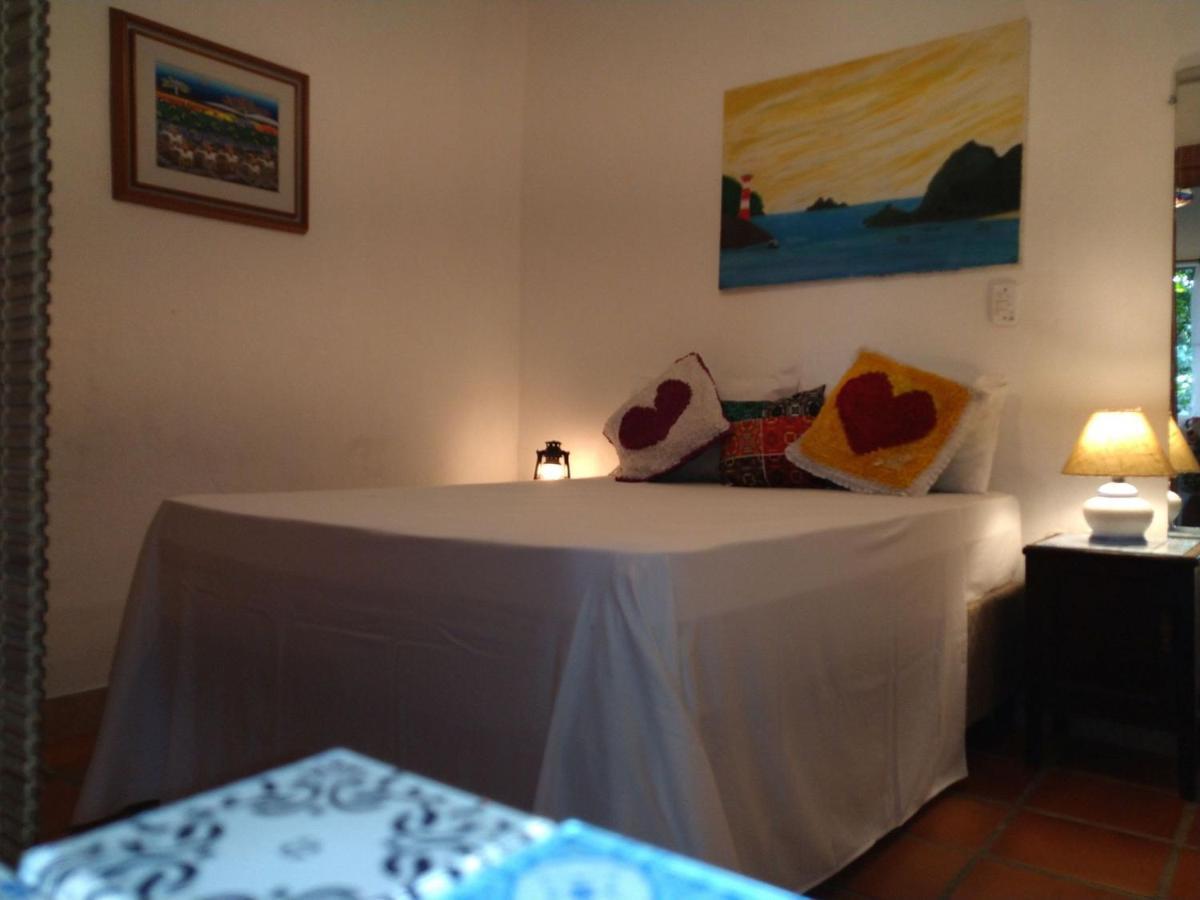 Elephant Guesthouse Beira Mar - Suites Com Cafe Da Manha Ilhabela Exterior photo