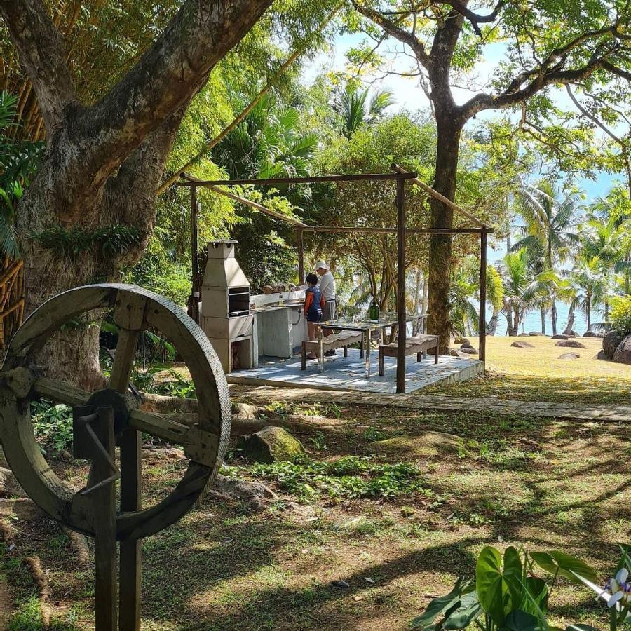 Elephant Guesthouse Beira Mar - Suites Com Cafe Da Manha Ilhabela Exterior photo