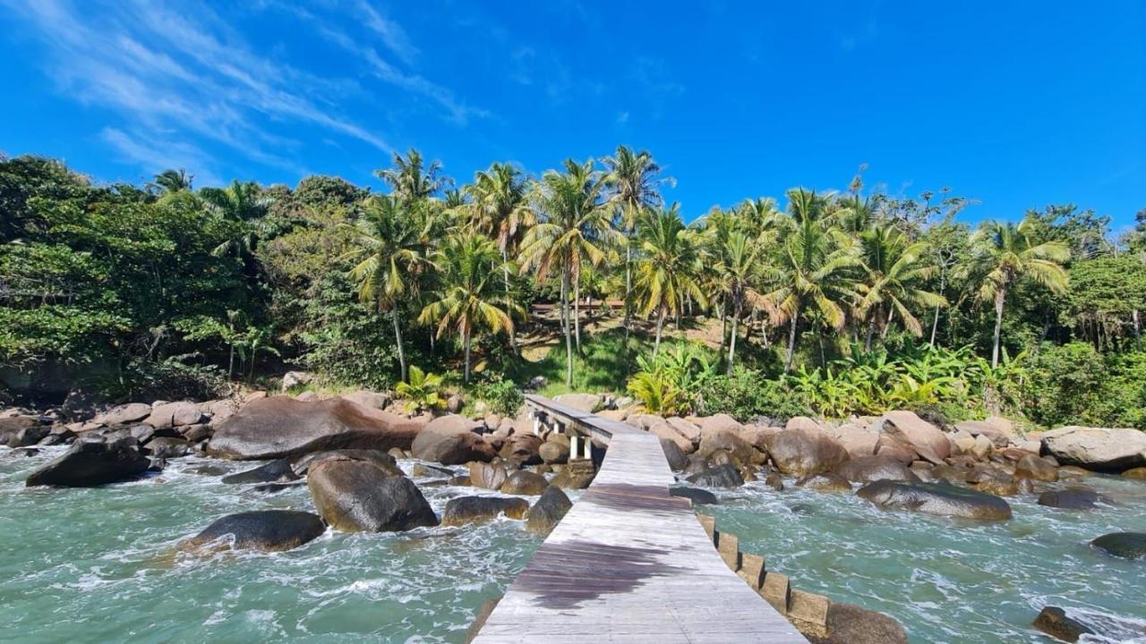 Elephant Guesthouse Beira Mar - Suites Com Cafe Da Manha Ilhabela Exterior photo