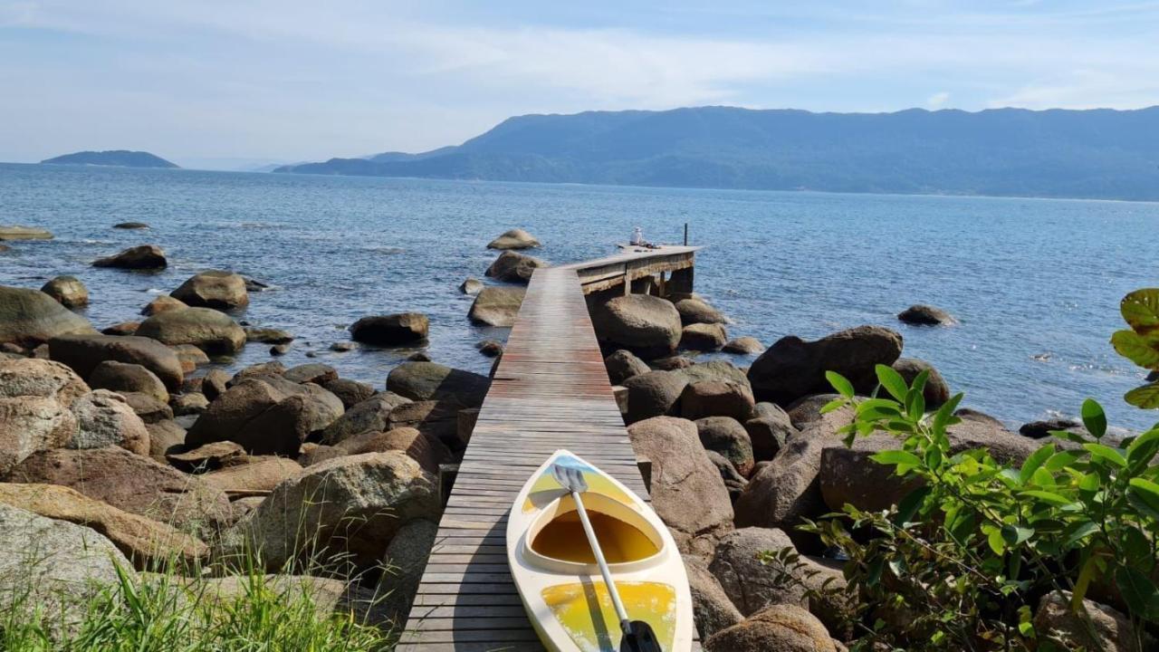 Elephant Guesthouse Beira Mar - Suites Com Cafe Da Manha Ilhabela Exterior photo