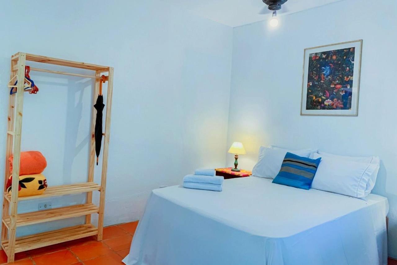 Elephant Guesthouse Beira Mar - Suites Com Cafe Da Manha Ilhabela Exterior photo